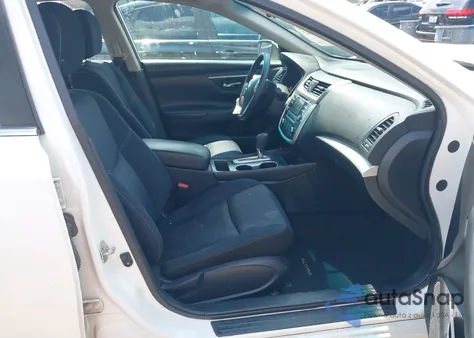 2016 Nissan Altima 2.5/2.5 S/2.5 Sl/2.5 Sr/2.5 Sv z USA, uszkodzony, nr VIN 1N4AL3AP7GN366548